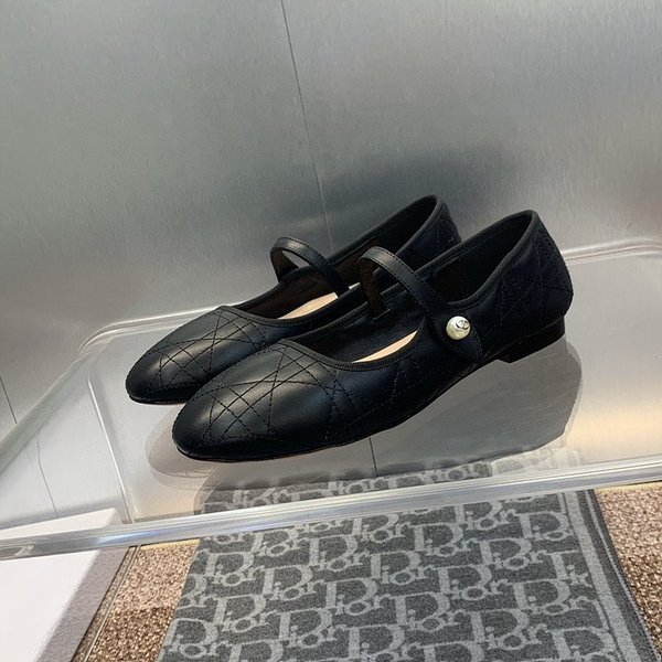 디올 까나쥬 플랫 슈즈 [매장가 330만원대]