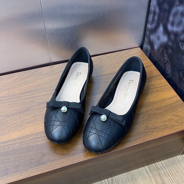 디올 까나쥬 플랫 슈즈 [매장가 330만원대]