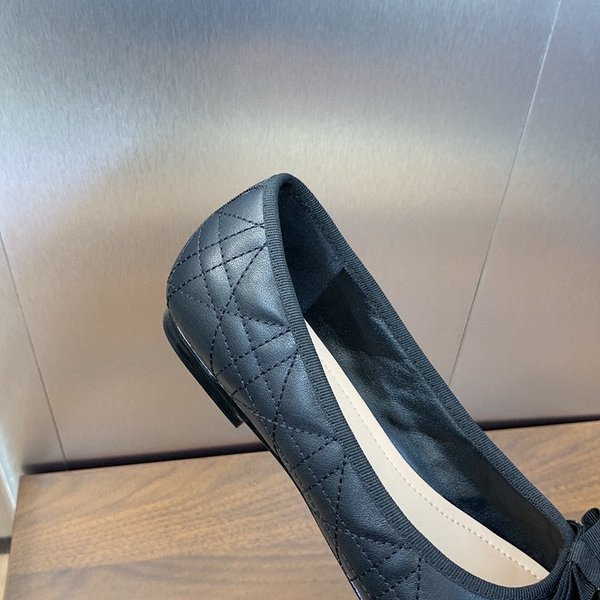 디올 까나쥬 플랫 슈즈 [매장가 330만원대]