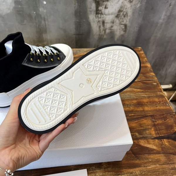 디올 WALK'N'DIOR 플랫폼 스니커즈 블랙 매크로까나쥬 [매장가 150만원대]