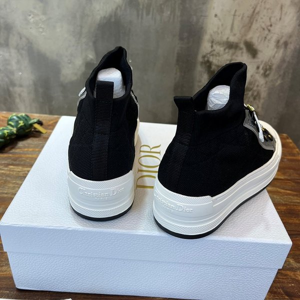 디올 WALK'N'DIOR 플랫폼 스니커즈 블랙 매크로까나쥬 [매장가 150만원대]
