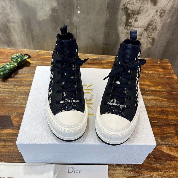 디올 WALK'N'DIOR 플랫폼 스니커즈 딥블루 테크니컬 메시 [매장가 170만원대]