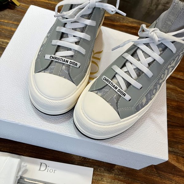디올 WALK'N'DIOR 플랫폼 스니커즈 그레이 [매장가 170만원대]
