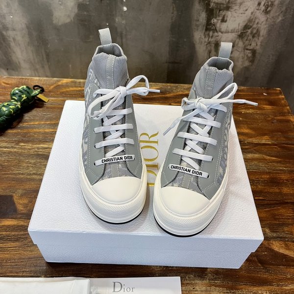 디올 WALK'N'DIOR 플랫폼 스니커즈 그레이 [매장가 170만원대]