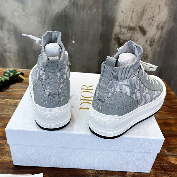 디올 WALK'N'DIOR 플랫폼 스니커즈 그레이 [매장가 170만원대]