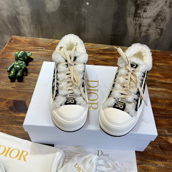 디올 WALK'N'DIOR 플랫폼 스니커즈 딥블루&화이트 [매장가 160만원대]