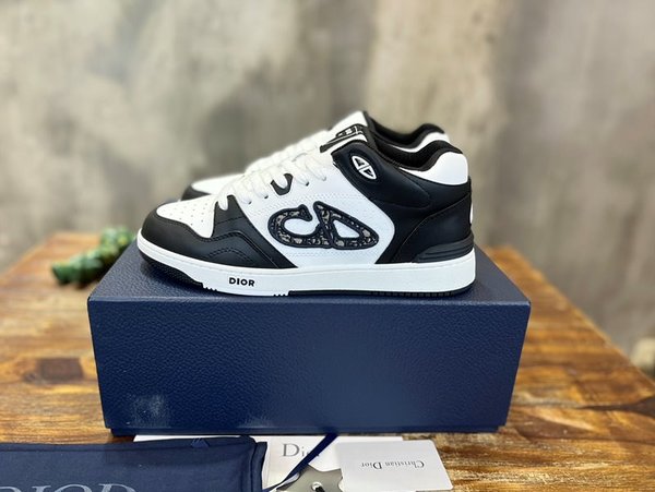 디올 B57 미드탑 스니커즈 블랙&화이트 [매장가 180만원대]