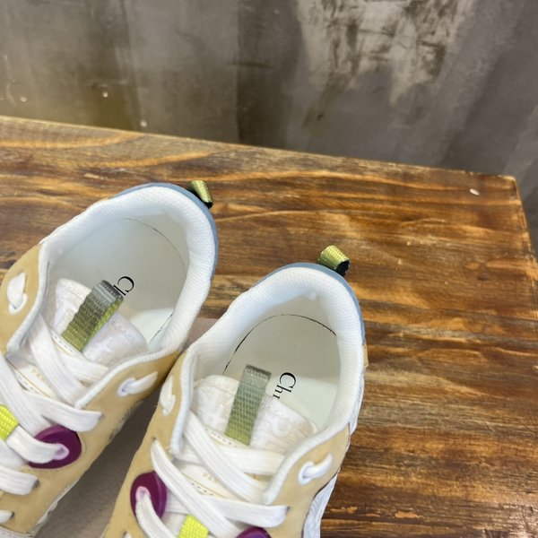 디올 원 스니커즈 화이트&멀티컬러 [매장가 150만원대]