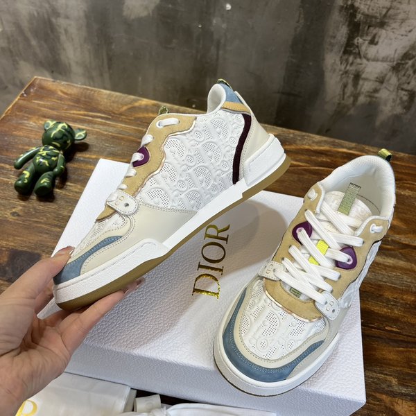 디올 원 스니커즈 화이트&멀티컬러 [매장가 150만원대]