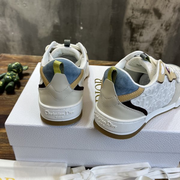 디올 원 스니커즈 화이트&멀티컬러 [매장가 150만원대]