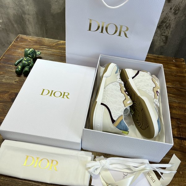 디올 원 스니커즈 화이트&멀티컬러 [매장가 150만원대]