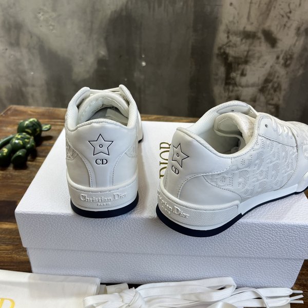 디올 원 스니커즈 화이트 [매장가 140만원대]