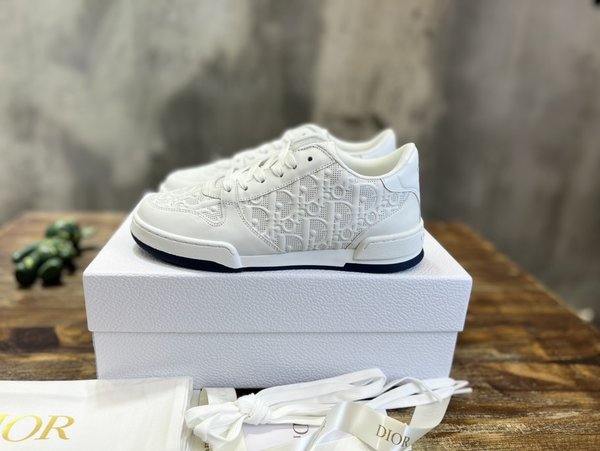 디올 원 스니커즈 화이트 [매장가 140만원대]