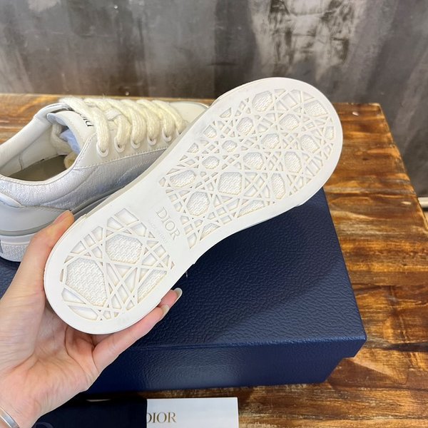 디올 B33 스니커즈 화이트 스무스 [매장가 140만원대]
