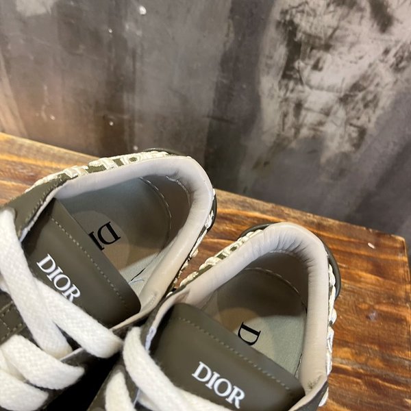 디올 B33 스니커즈 카키 스무스 [매장가 230만원대]