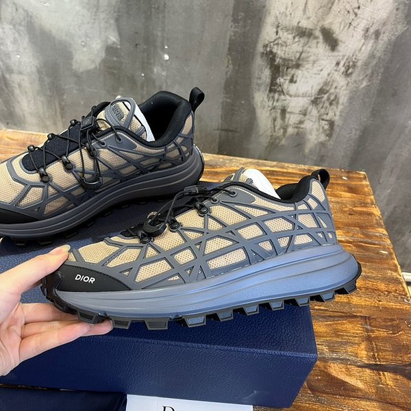 디올 B31 러너 스니커즈 브라운 [매장가 150만원대]