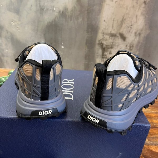 디올 B31 러너 스니커즈 브라운 [매장가 150만원대]