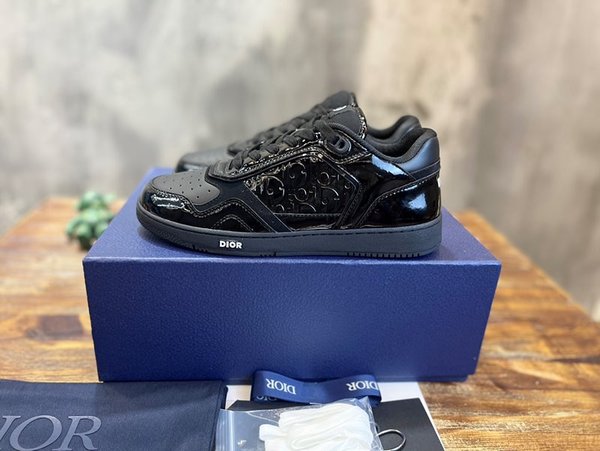디올 B27 로우탑 스니커즈 블랙 페이턴트 [매장가 190만원대]
