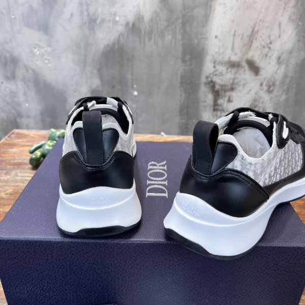 디올 B25 러너 스니커즈 블랙 & 화이트 테크니컬 메시 [매장가 125만원대]
