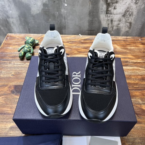 디올 B25 러너 스니커즈 블랙 & 화이트 테크니컬 메시 [매장가 125만원대]