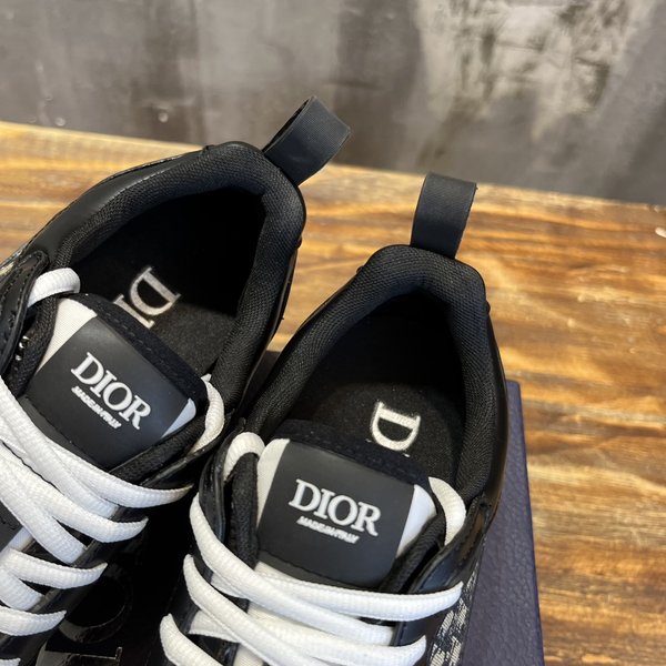 디올 B25 러너 스니커즈 블랙 스무스 [매장가 130만원대]