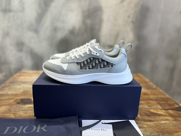 디올 B25 러너 스니커즈 그레이&화이트  [매장가 130만원대]
