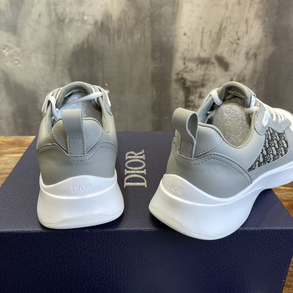 디올 B25 러너 스니커즈 그레이&화이트  [매장가 130만원대]