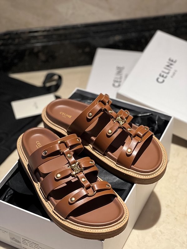 셀린느 티피 슬라이드 [매장가 150만원대]