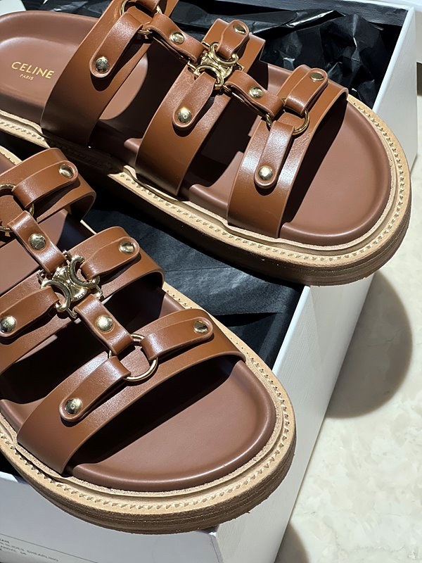 셀린느 티피 슬라이드 [매장가 150만원대]