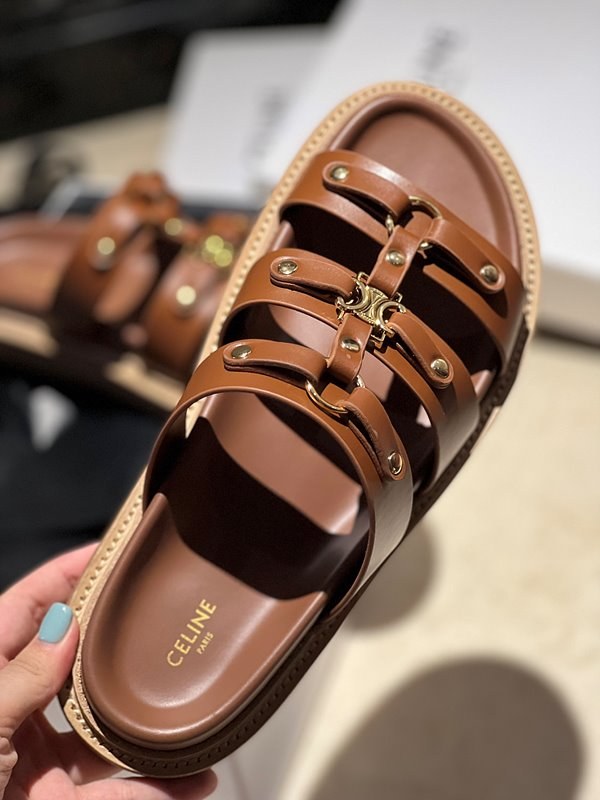 셀린느 티피 슬라이드 [매장가 150만원대]