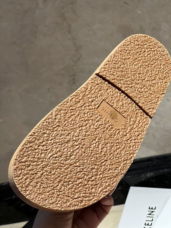 셀린느 티피 슬라이드 [매장가 150만원대]