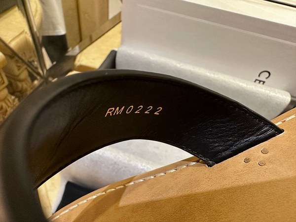 셀린느 트리오페 샌들 쪼리 플립플랍 (블랙) [매장가99만원대]