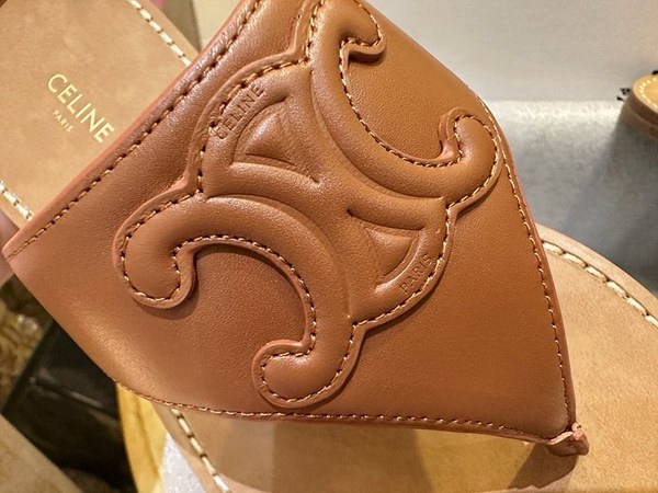 셀린느 트리오페 샌들 쪼리 플립플랍 (브라운)[매장가99만원대]