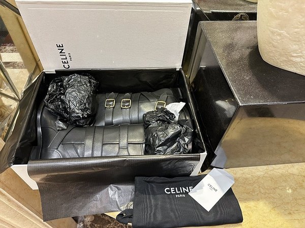 셀린느 버클 부츠 [매장가 250만원대]