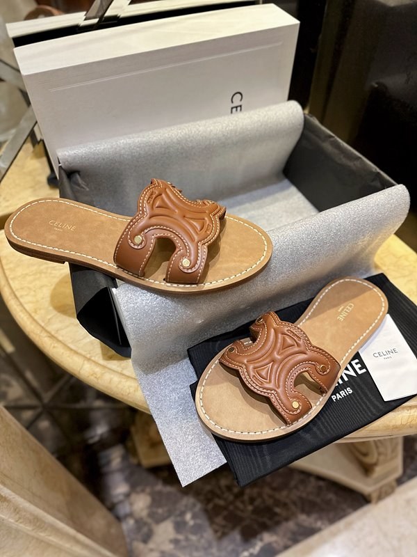 셀린느 트리옹프 뮬 [매장가 99만원대]