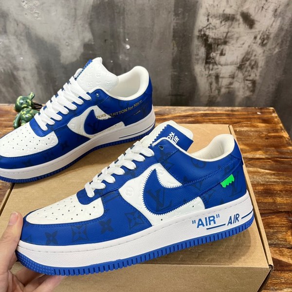 루이비통 X 나이키 에어포스 1 로우 바이 버질 아블로 화이트 팀 로얄 [리셀가600만원대]