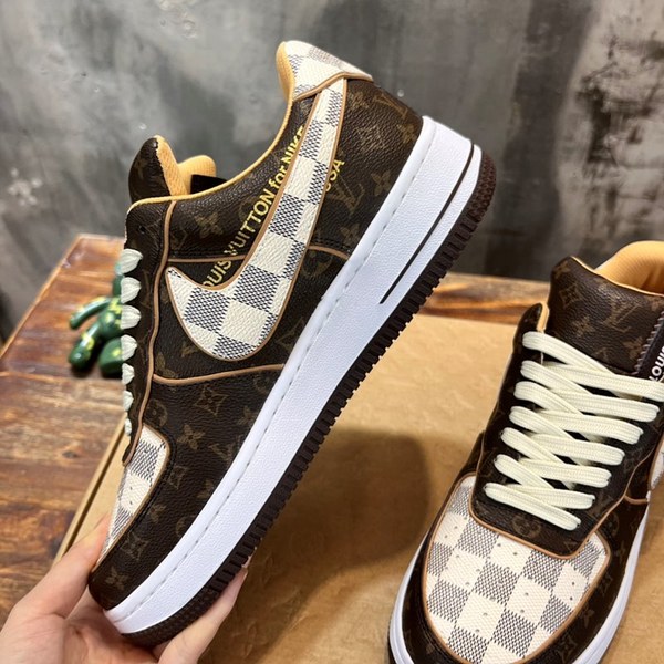 루이비통 X 나이키 에어포스 1 로우 바이 버질 아블로 다미에 [리셀가5억대]