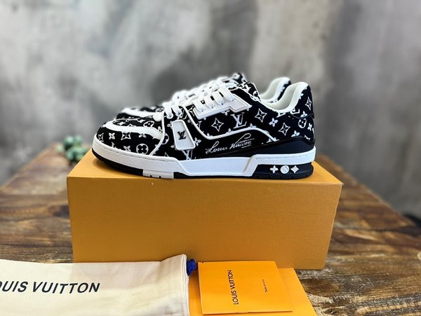 루이비통 LV 트레이너 스니커즈 [매장가 190만원대]