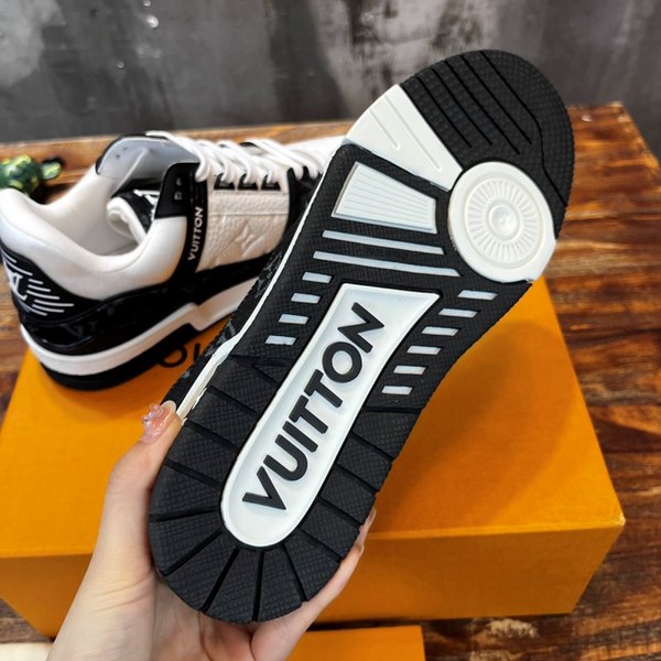 루이비통 LV 트레이너 스니커즈 [매장가 190만원대]