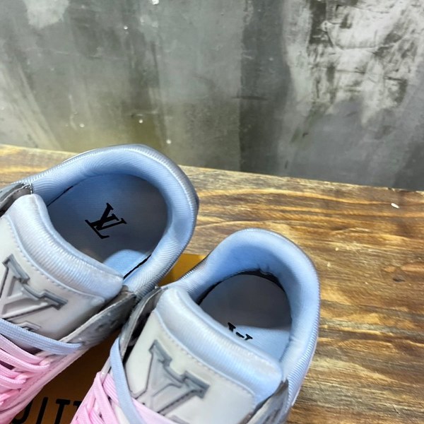 루이비통 LV 트레이너 스니커즈 핑크그라데이션 [매장가 190만원대]