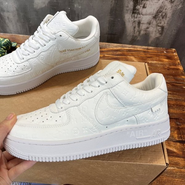 루이비통 X 나이키 에어포스 1 로우 바이 버질 아블로 화이트 [리셀가400만원대]