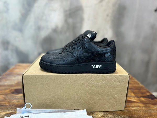 루이비통 X 나이키 에어포스 1 로우 바이 버질 아블로 블랙 [리셀가650만원대]
