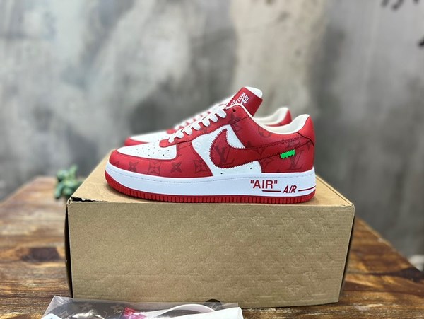 루이비통 X 나이키 에어포스 1 로우 바이 버질 아블로 화이트 코멧 레드 [리셀가600만원대]