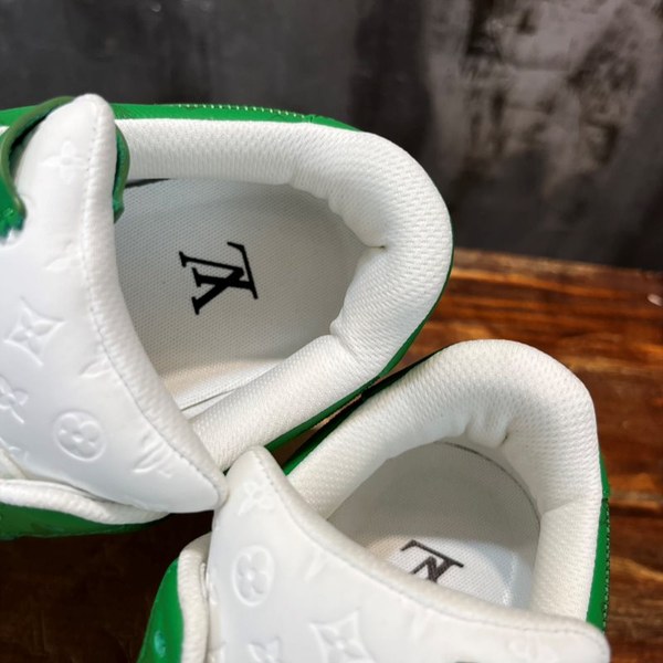 루이비통 X 나이키 에어포스 1 로우 바이 버질 아블로 화이트 짐 그린 [리셀가 500만원대]