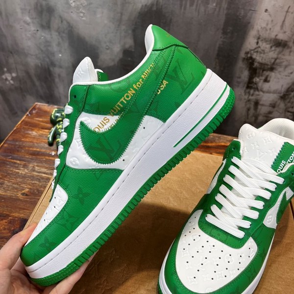 루이비통 X 나이키 에어포스 1 로우 바이 버질 아블로 화이트 짐 그린 [리셀가 500만원대]