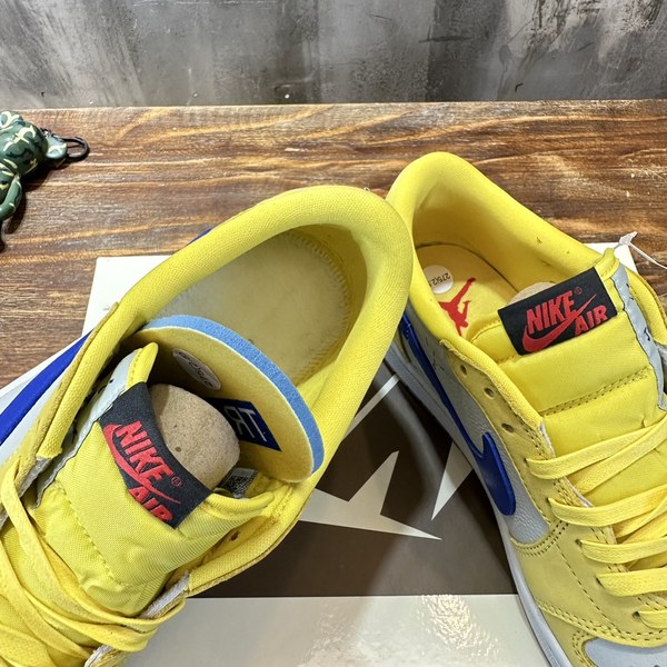 나이키 조던 X 트래비스 스캇 에어 조던 1 로우 스니커즈