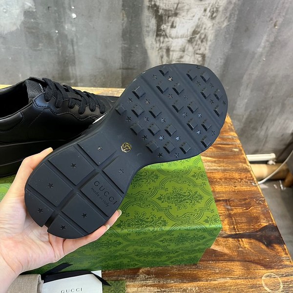 구찌 블랙 레더 인터로킹 G 롸이톤 스니커즈 [매장가 140만원대]