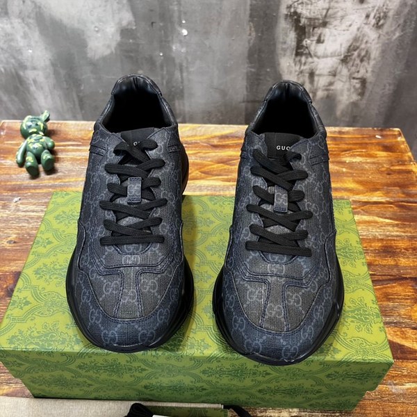 구찌 블랙 GG 수프림 캔버스 롸이톤 스니커즈 [매장가 120만원대]