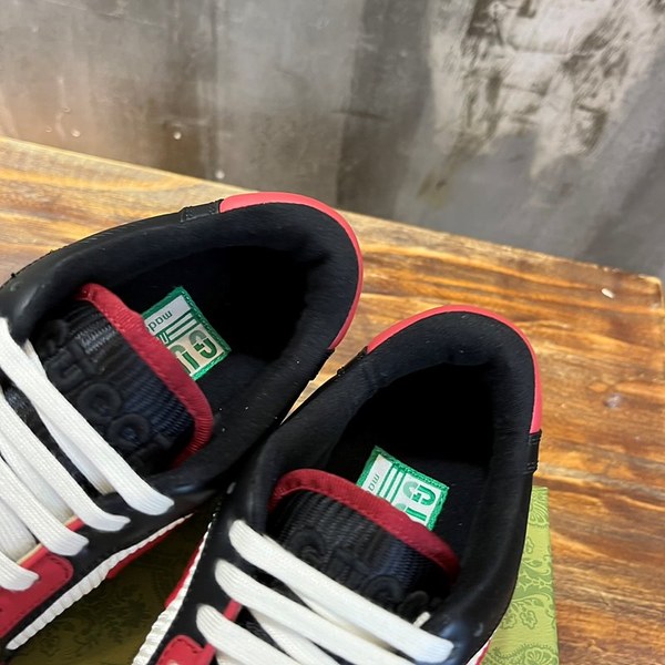 구찌 화이트 패브릭 인서트 스니커즈 [매장가 120만원대]