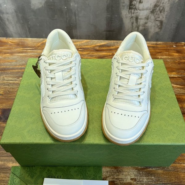 구찌 오프화이트 레더 스니커즈 [매장가 120만원대]